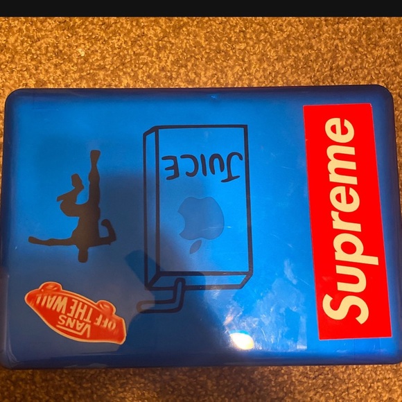 Mac Book Pro 13in, Mid 2010 - Picture 4 of 5